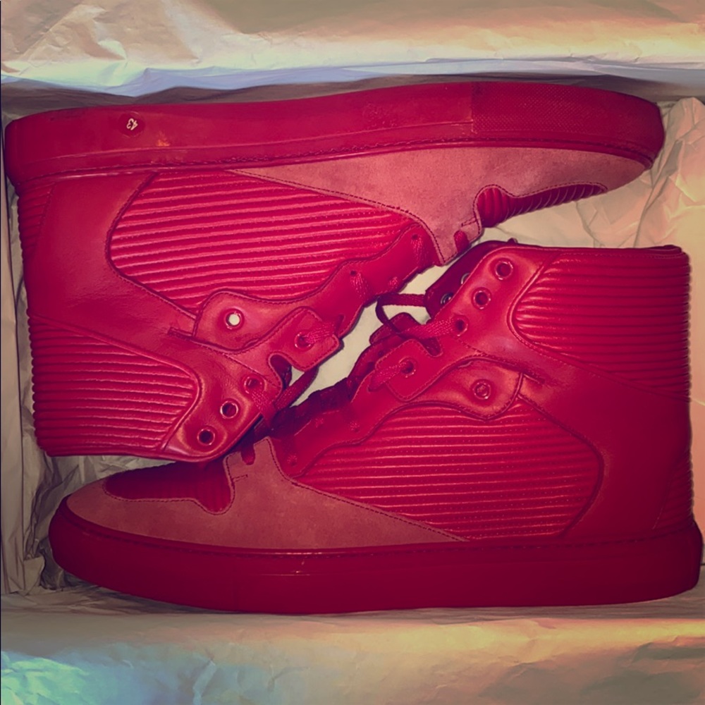 BALENCIAGA Rouge High Top Sneakers US9 (fits US10)